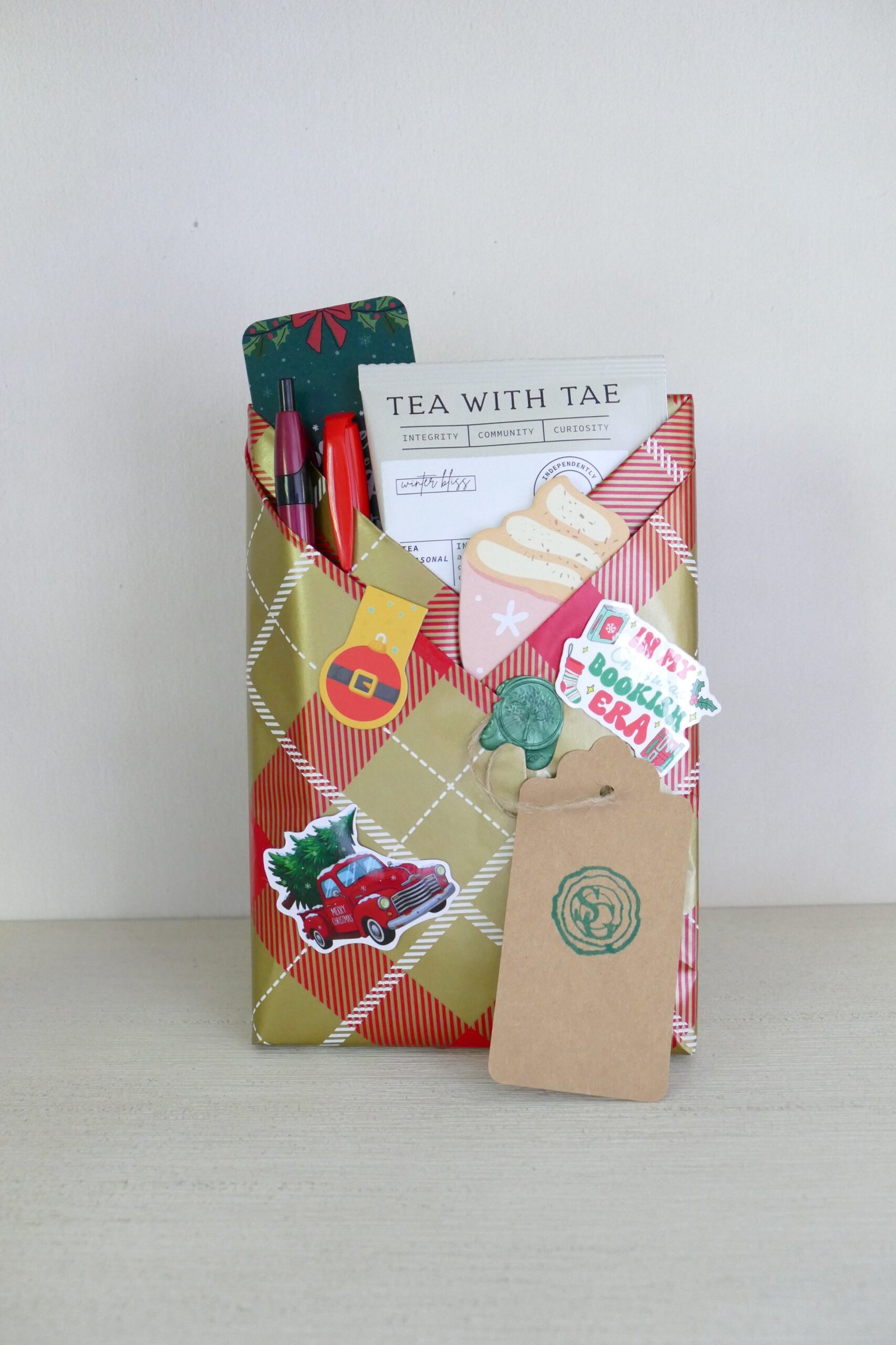 christmas wrapped read 2 christmas wrapped read 2