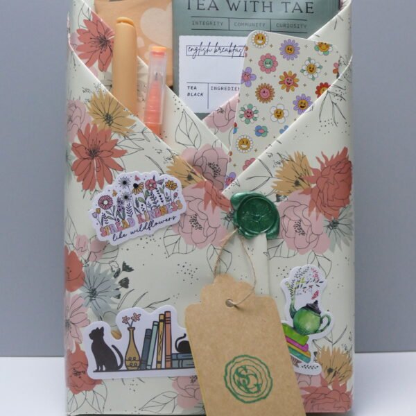 wrapped read floral